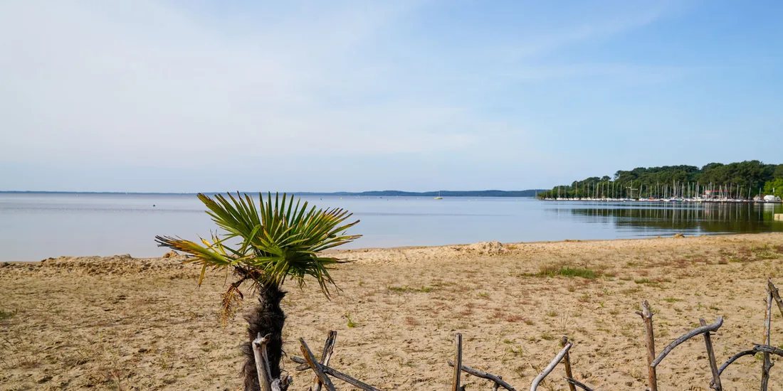 Le lac de Lacanau, eaux calmes et activités nautiques en famille
